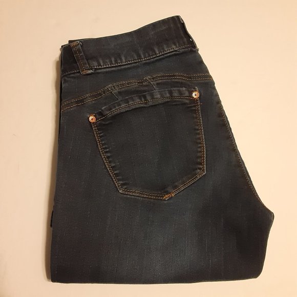 Democracy Women's AB Technology Jeans Size 6 - Picture 1 of 8